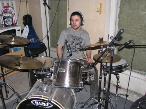 Chiriguana, 2009 (создатели Tastes Like Grunge)